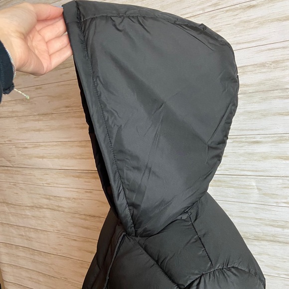 Missguided petite black hooded puffer jacket - Picture 5 of 9